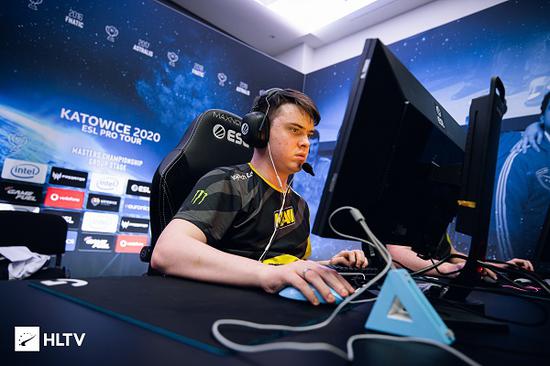 京东S15观赛派对热血开启与好友共享精彩时刻